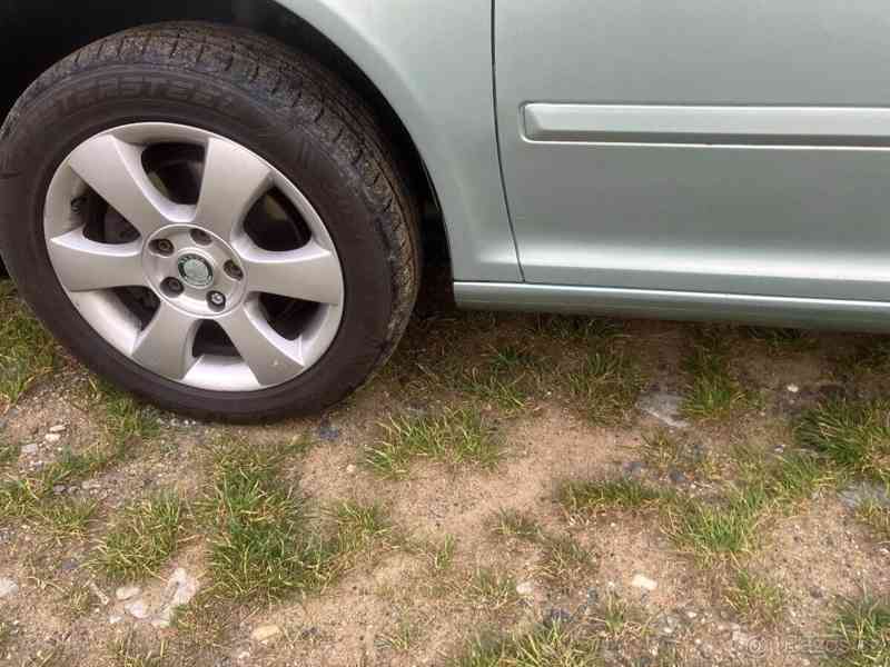 Škoda Octavia 2,0 TDI - TOP Stav - foto 4