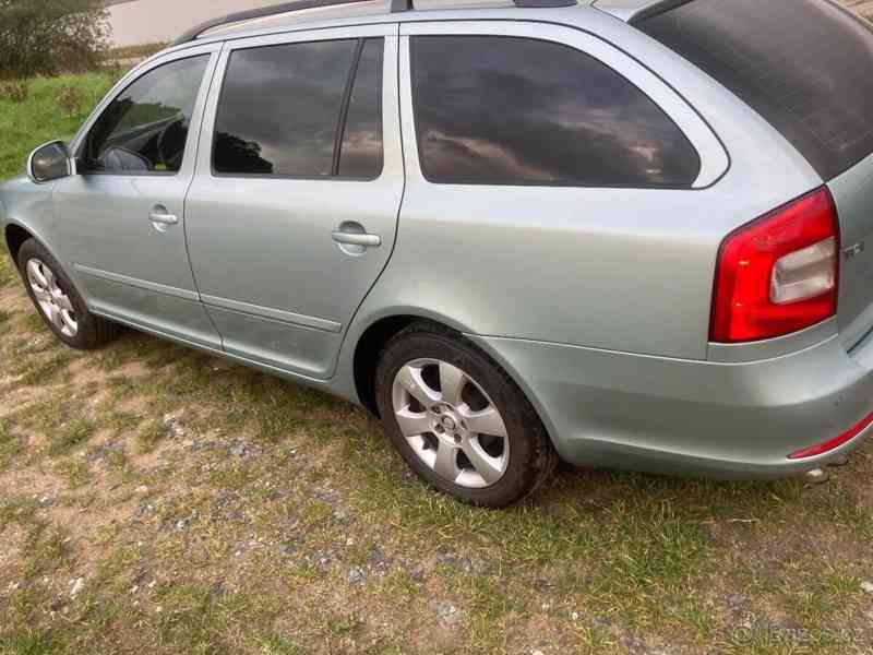 Škoda Octavia 2,0 TDI - TOP Stav - foto 6