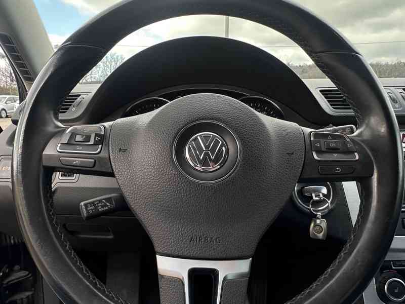 Volkswagen Passat 2.0 TDi Výhřev/Tempomat/1MAJ - foto 26