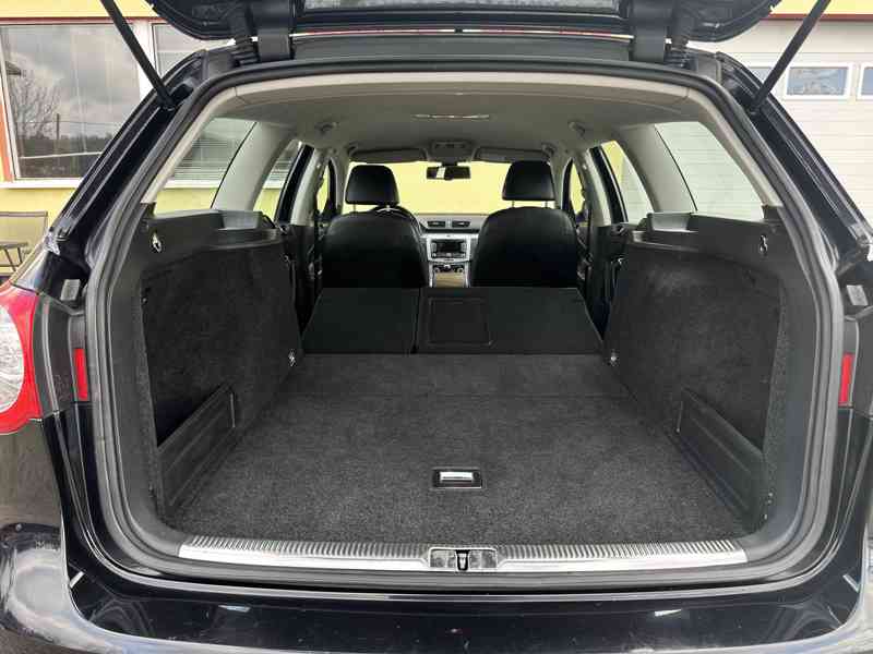 Volkswagen Passat 2.0 TDi Výhřev/Tempomat/1MAJ - foto 18