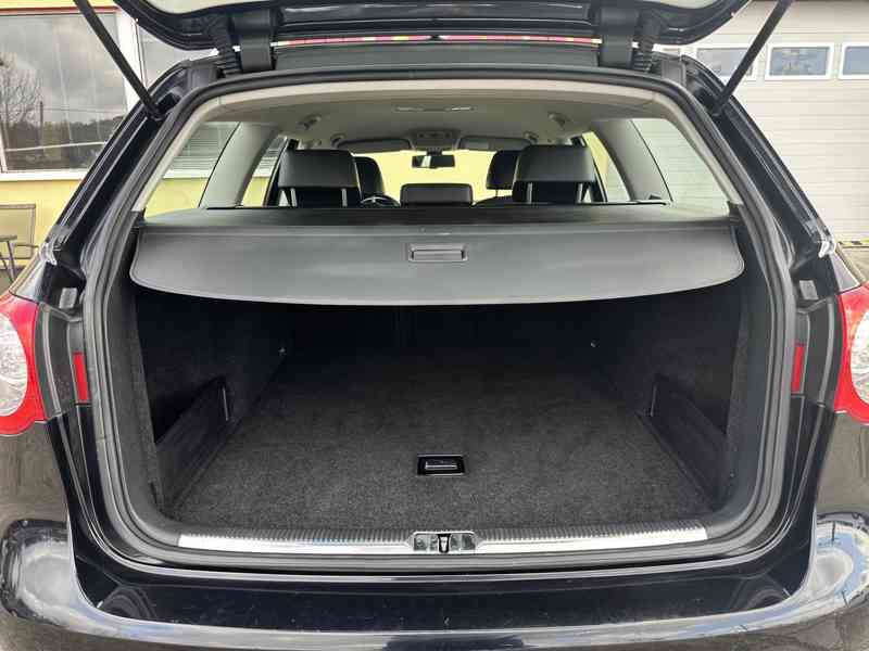 Volkswagen Passat 2.0 TDi Výhřev/Tempomat/1MAJ - foto 15