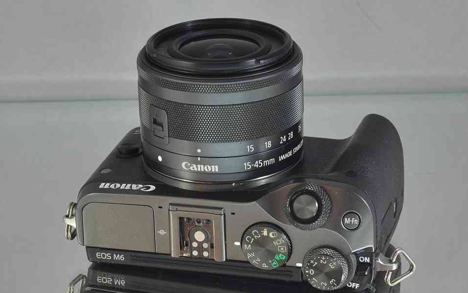 Canon EOS M6 + EF-M 15-45mm IS STM * 12 600 Exp. - foto 10