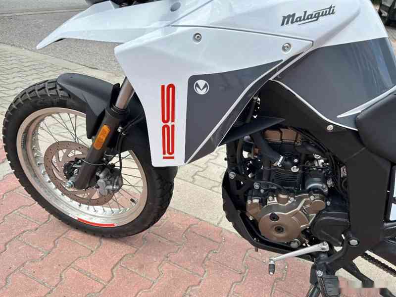 Malaguti Dune 125 2023 ČR 1. MAJ - foto 14
