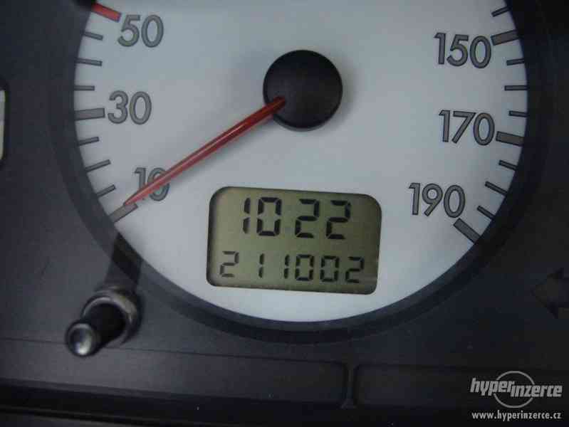 Citroen Saxo 1.6i VTS r.v.2001 - foto 6