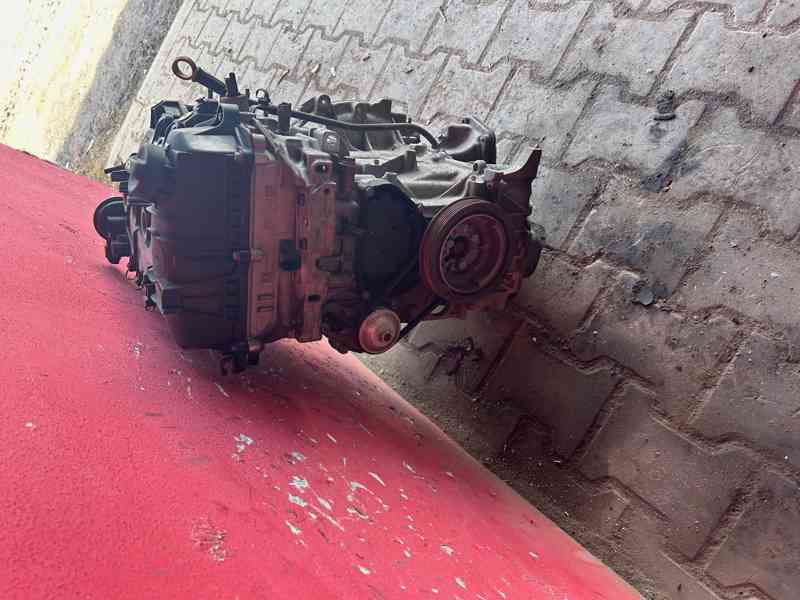 Motor Citroen 1.2 12v 60kW typ HMZ - HM01 prodám - foto 2