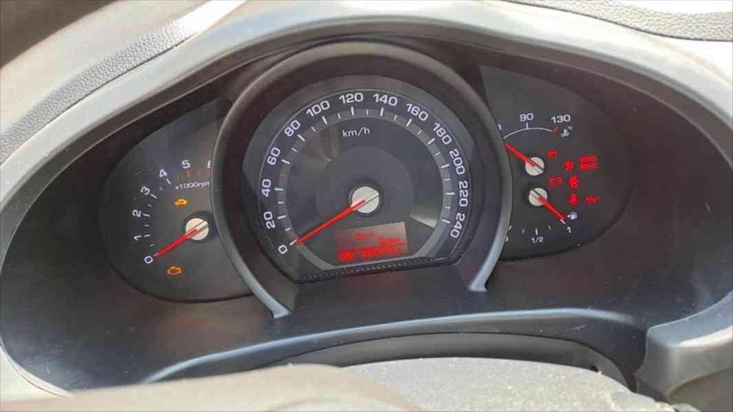Kia Sportage 2,0 - foto 5