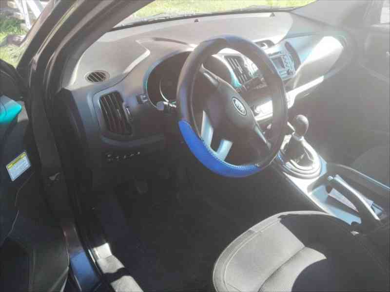 Kia Sportage 2,0 - foto 8
