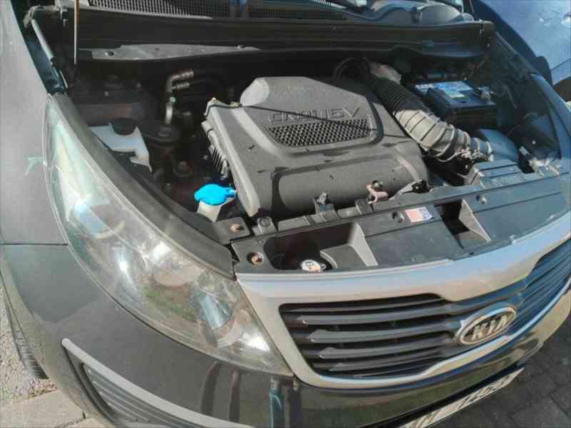 Kia Sportage 2,0 - foto 6
