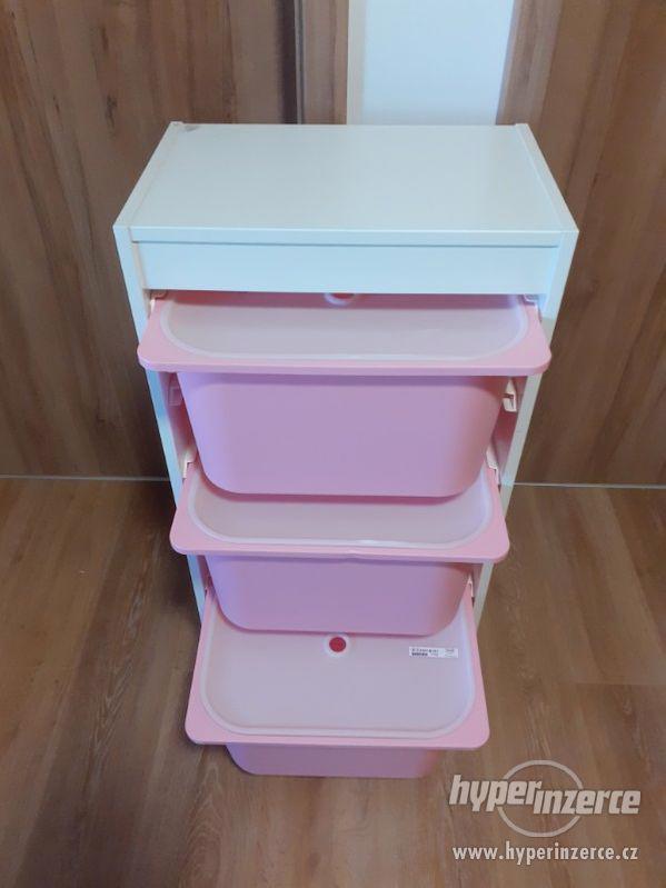 Dívčí nábytek - úložná sestava Trofast Ikea - foto 3