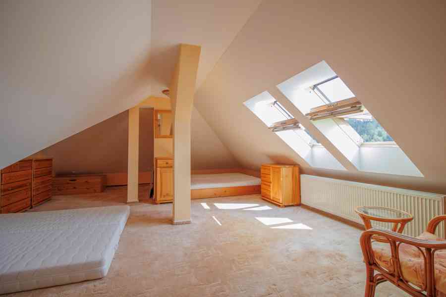 Prodej zděného mezonetu 2+kk (92 m²)  Kašperské Hory - foto 13