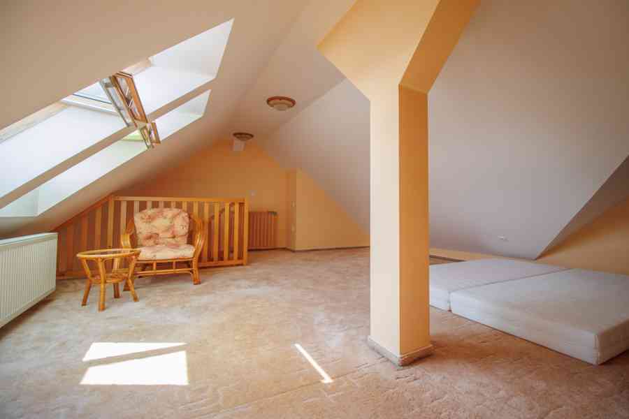 Prodej zděného mezonetu 2+kk (92 m²)  Kašperské Hory - foto 15