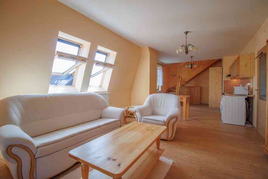 Prodej zděného mezonetu 2+kk (92 m²)  Kašperské Hory - foto 8
