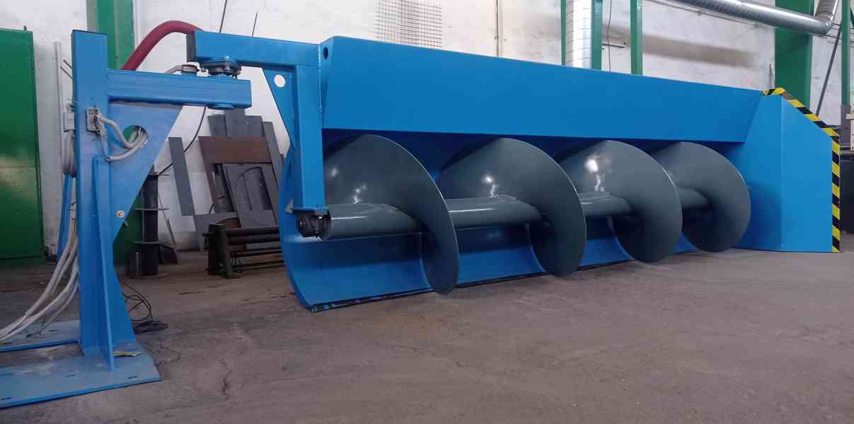 Přihrnovací šnekový dopravník - foto 4