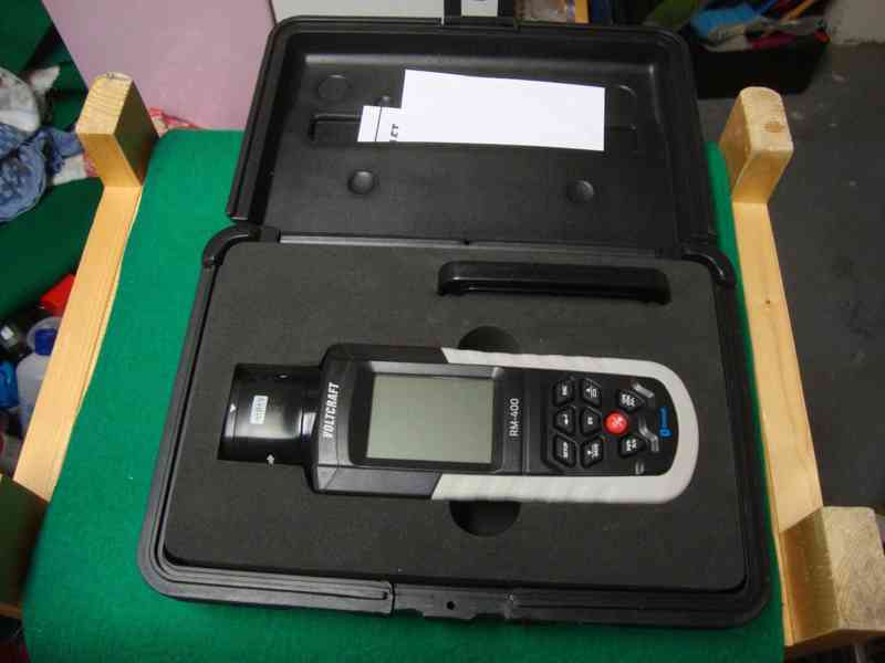 VOLTCRAFT RM-400 GEIGERŮV ČÍTAČ PRO KONTROLU RADIOAKTIVITY