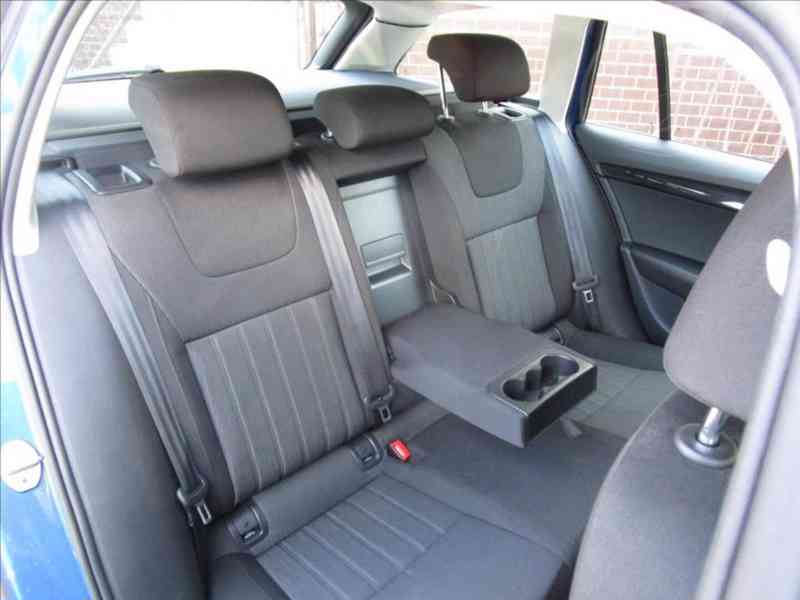 Škoda Octavia 1,6 TDI STYLE,1.MAJITEL ČR - foto 11