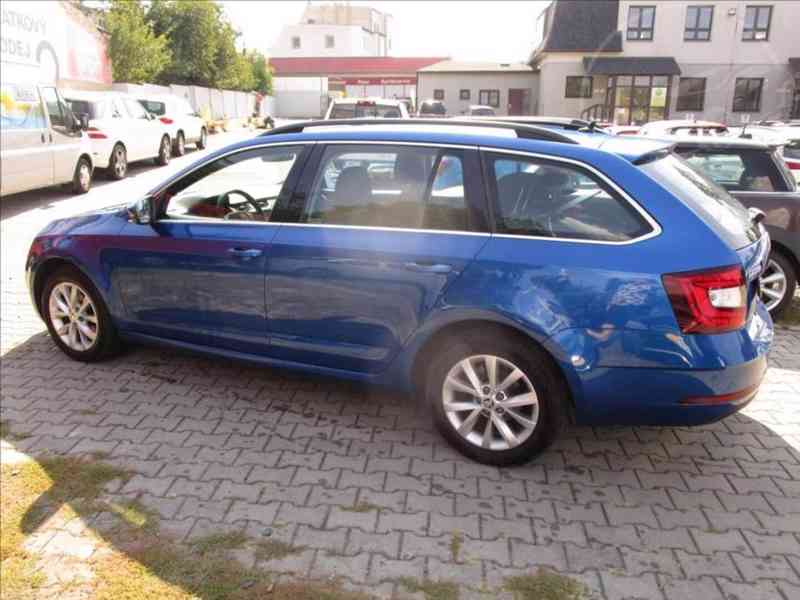 Škoda Octavia 1,6 TDI STYLE,1.MAJITEL ČR - foto 4