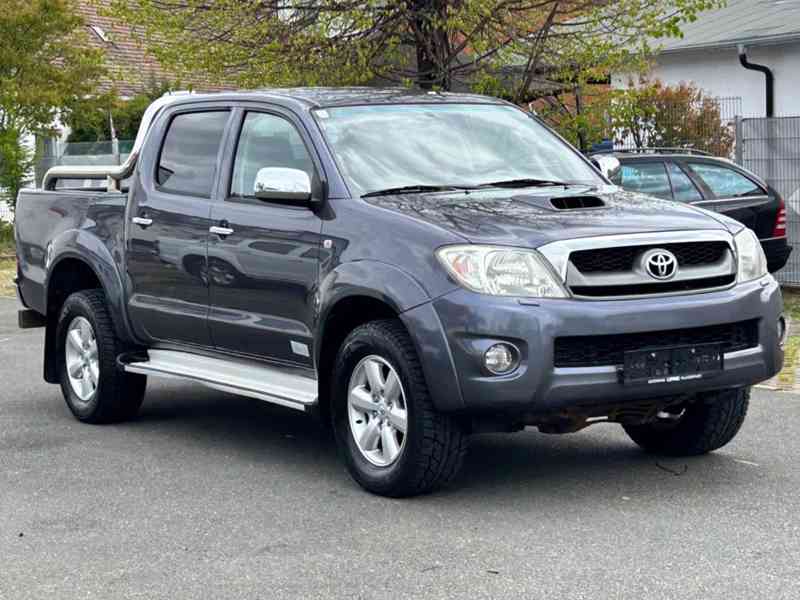 Toyota Hilux Double Cab 3.0 D-4D manuál 126kw - foto 13