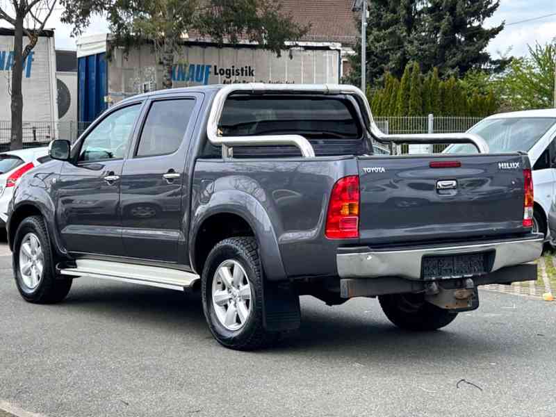 Toyota Hilux Double Cab 3.0 D-4D manuál 126kw - foto 10