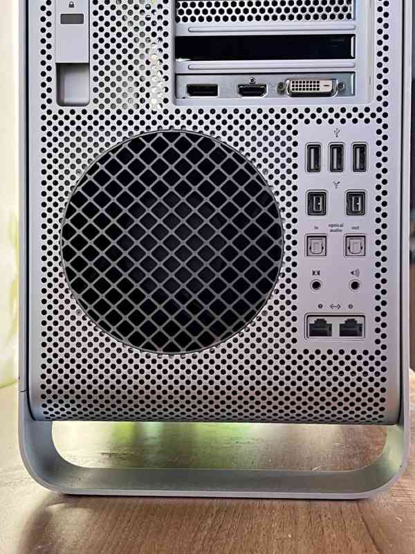 Prodám Mac Pro 12-core (Mid 2012)  - foto 3