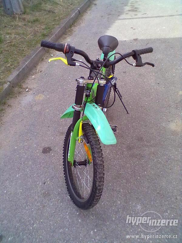 Dětské crossové kolo KAWASAKI - foto 3
