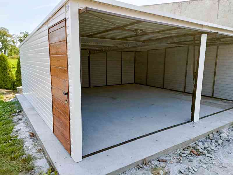 Plechová garáž 6m x 5,8m, spád dozadu, 2x vrata+ dveře TS240 - foto 7