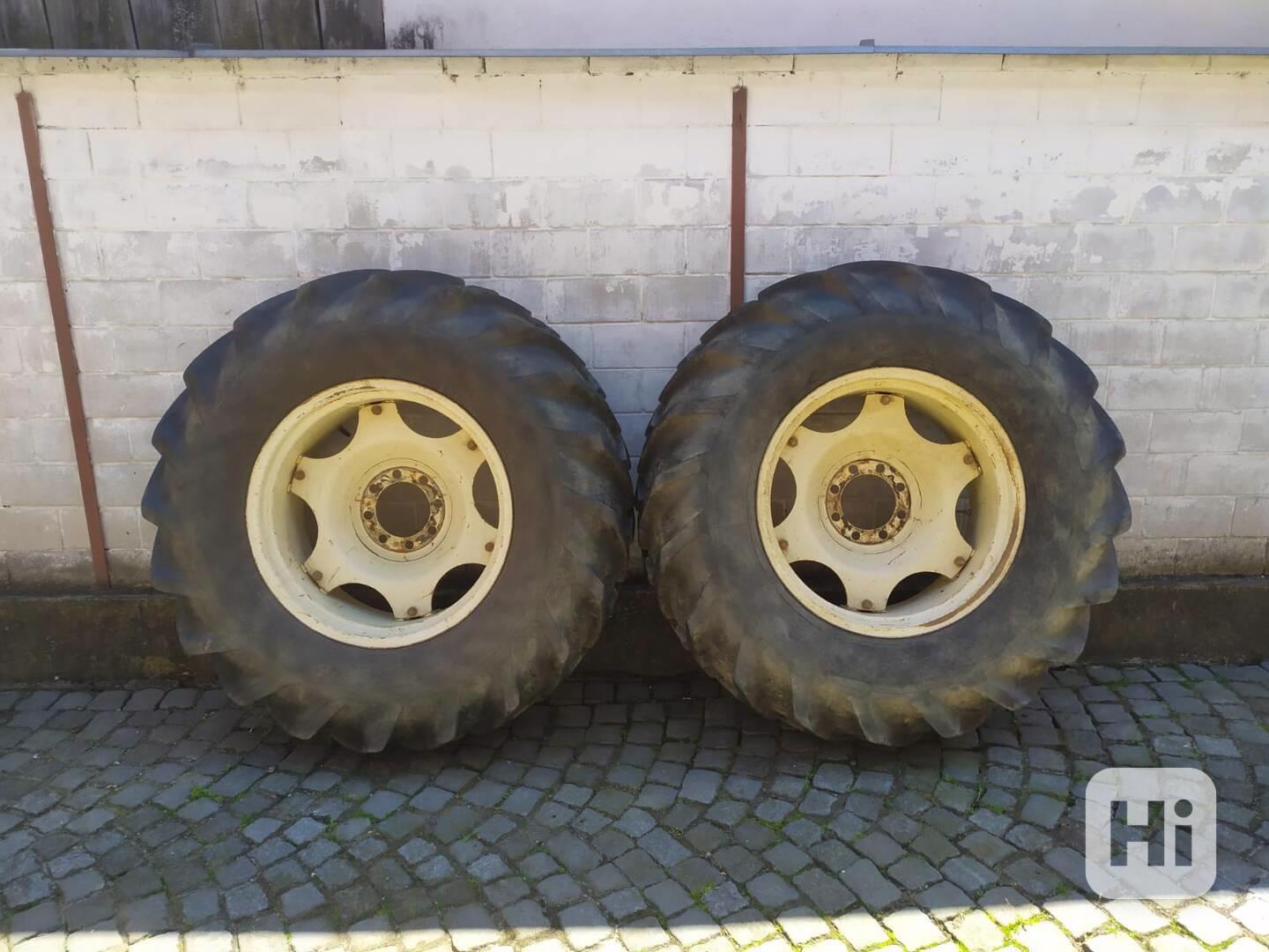 Kola na traktor Zetor - foto 1