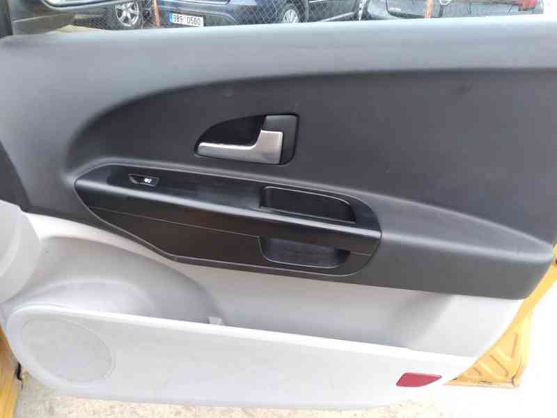 KIA CEED 1.4 16V   ČR,KLIMA - foto 32