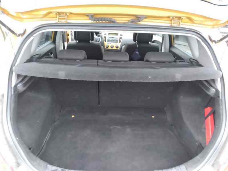 KIA CEED 1.4 16V   ČR,KLIMA - foto 25