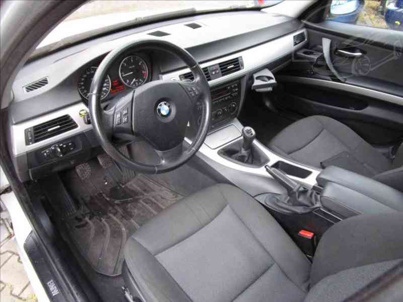 BMW 320 d 2,0 KLIMA - foto 6