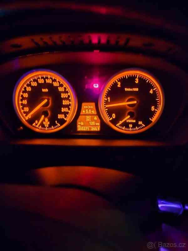 Mazda 6 1,9   GH D - foto 6