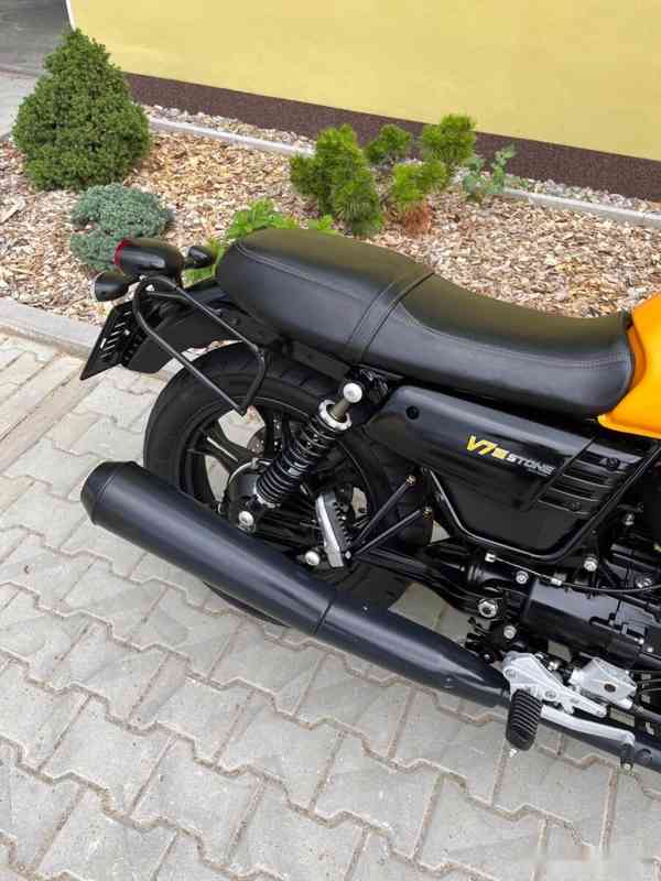 Moto Guzzi V7 III Stone - foto 7
