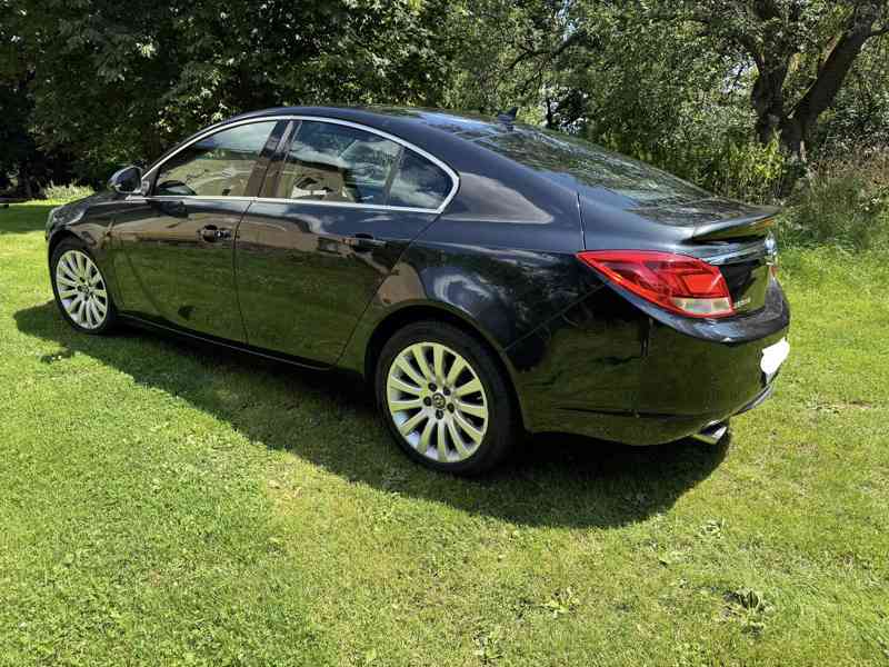 Opel Insignia Limousine HB 2.0 BiTurbo CDTI 4x4 - foto 3