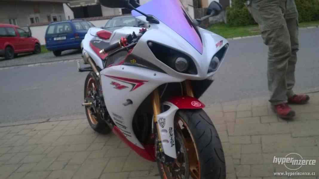 Yamaha R1 - foto 4