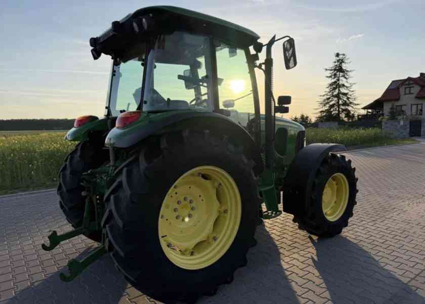JOHN DEERE 5070 M – 75 HP – ROK 2010 – POUZE 2 471 H - foto 7