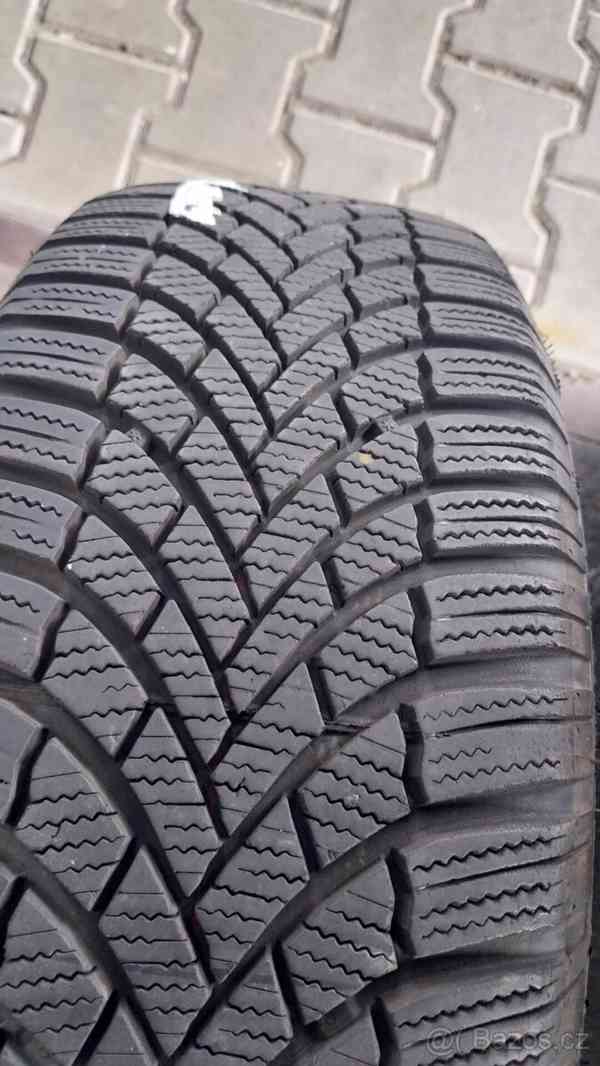 Prodám orig.alu VW s pneu 205/55/16 - foto 5