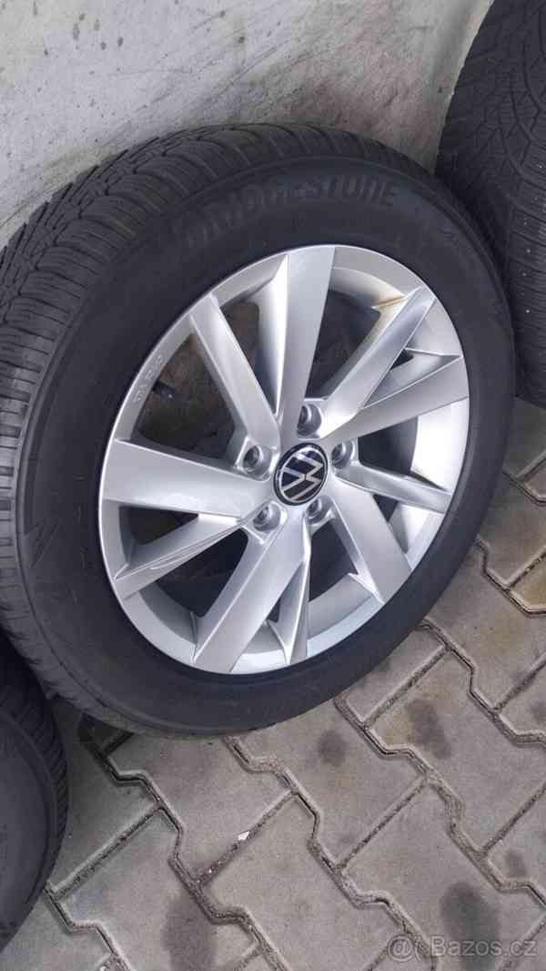 Prodám orig.alu VW s pneu 205/55/16 - foto 3