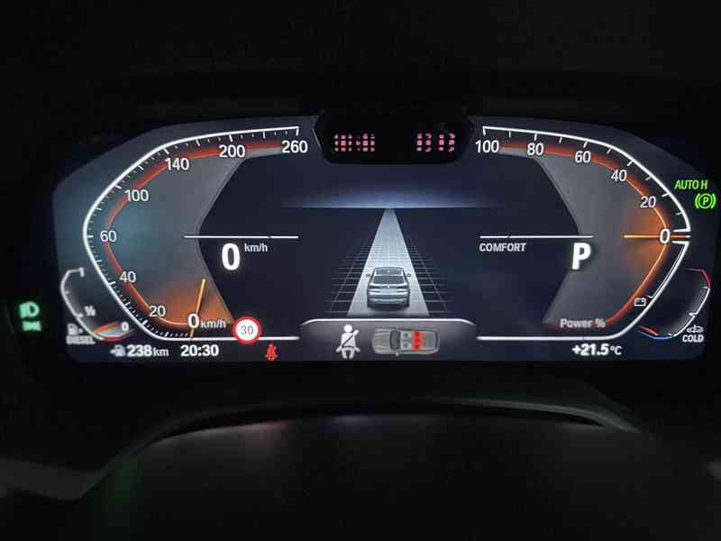 2023 BMW X5 xDrive30d xLine HUD Pano DPH Zaruka 26 - foto 24