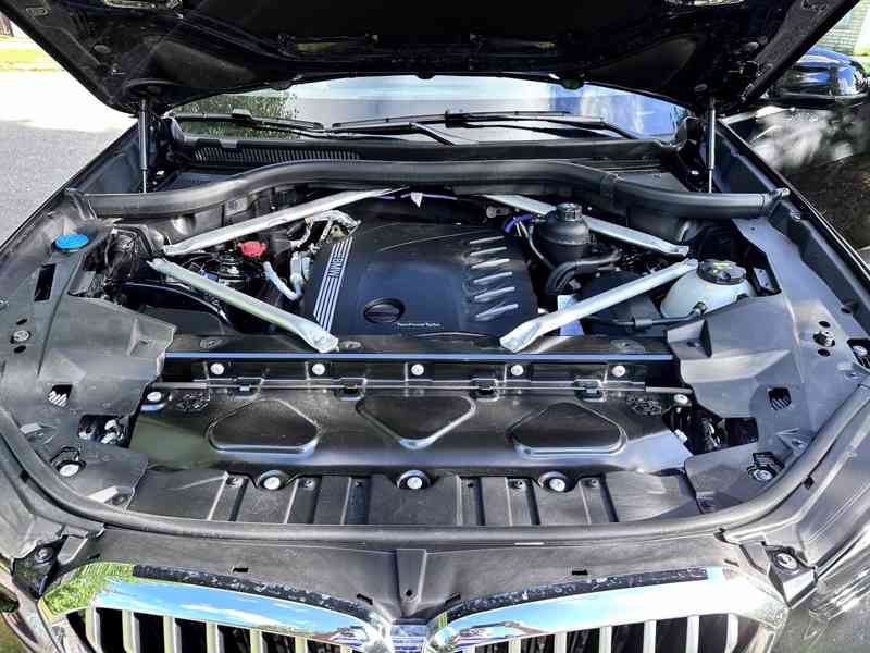 2023 BMW X5 xDrive30d xLine HUD Pano DPH Zaruka 26 - foto 23