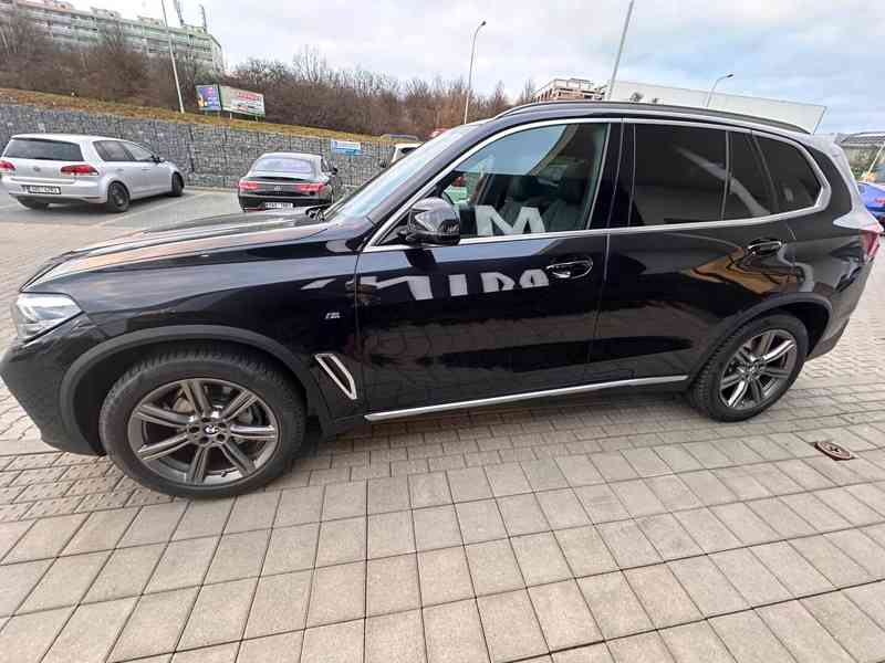 2023 BMW X5 xDrive30d M xLine HUD Pano DPH Zaruka 26 - foto 25