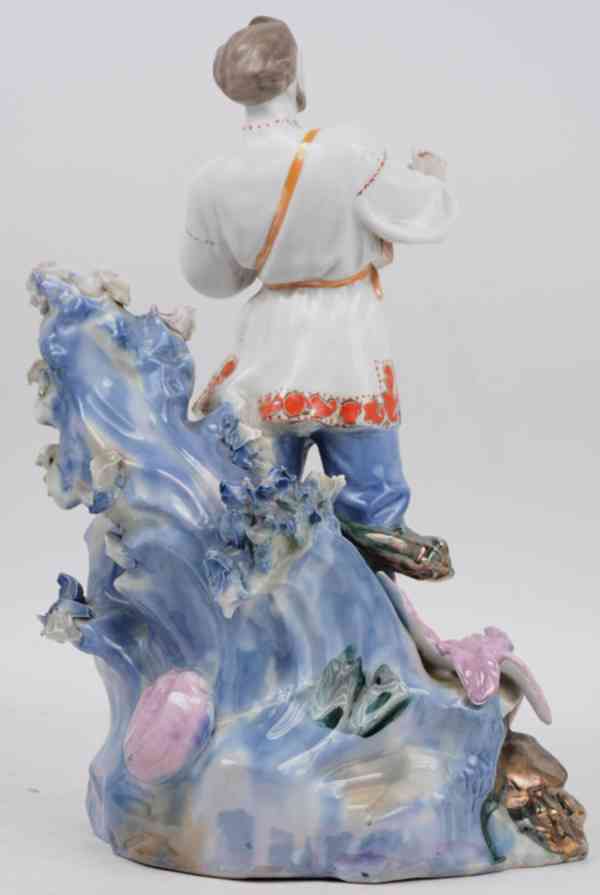 Ruská porcelánová socha hráč na citeru v 32 cm - foto 2