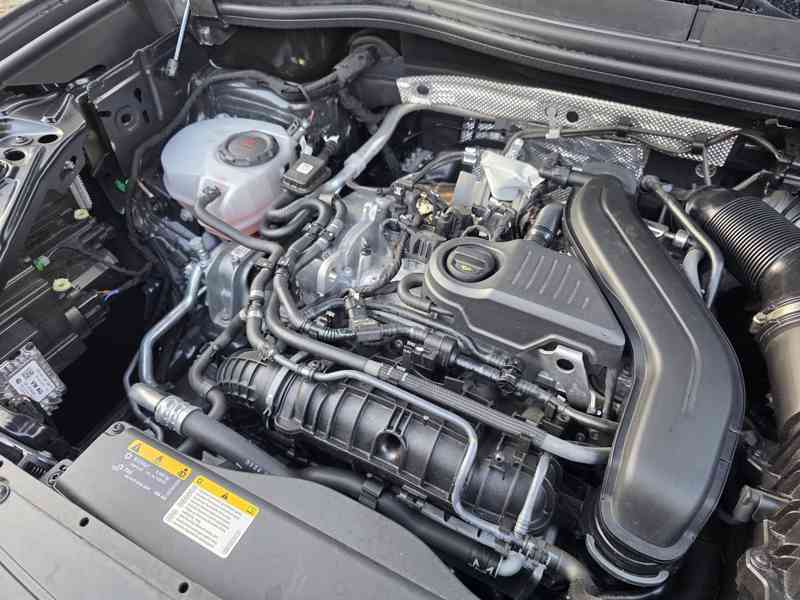 VW Tiguan R-Line - TOP STAV- 12800Km - foto 16
