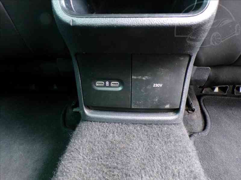 Škoda Octavia 2,0 TDI 1.MAJITEL ČR-DPH - foto 12