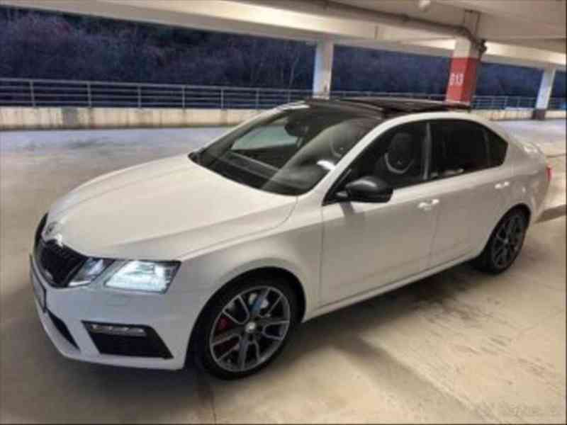 Škoda Octavia 2,0   RS - foto 4