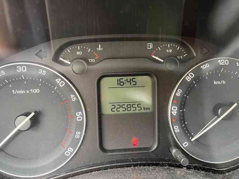 Škoda Octavia 1,9   II TDI - foto 8
