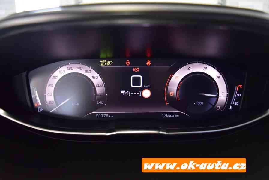 Peugeot 5008 1.5 BLUEHDI GT FULL LED 96 kW 2021-DPH  - foto 21