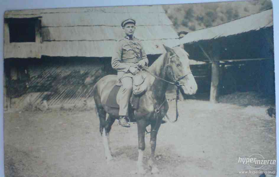 pohlednice - vojenství, voják na koni, vojáci - foto 4