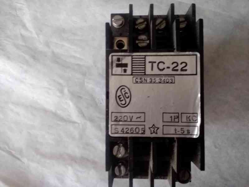 časové relé TC 22 KC 220V 50Hz 10s (TC22)  - foto 5