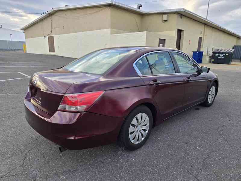 Honda Civic - foto 2