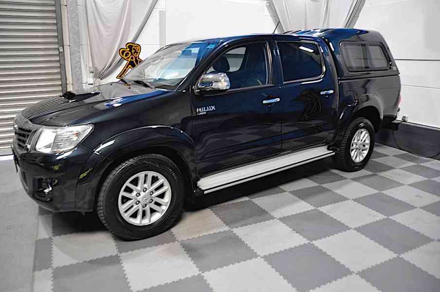 Toyota Hilux 4X4 3,0 D EXECUTIVE AUT. 126kw - foto 16