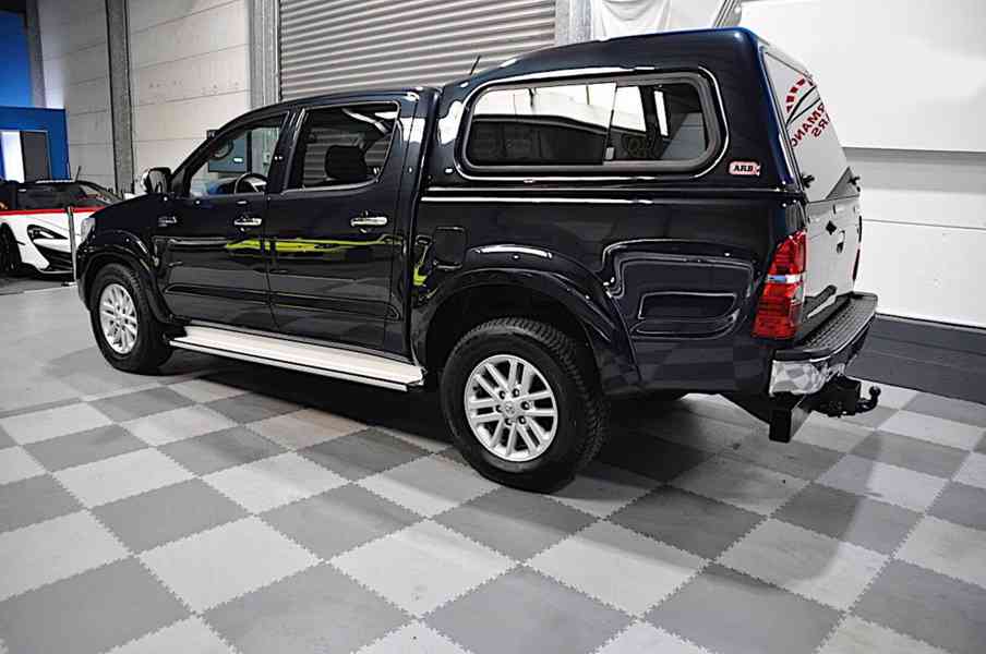 Toyota Hilux 4X4 3,0 D EXECUTIVE AUT. 126kw - foto 10